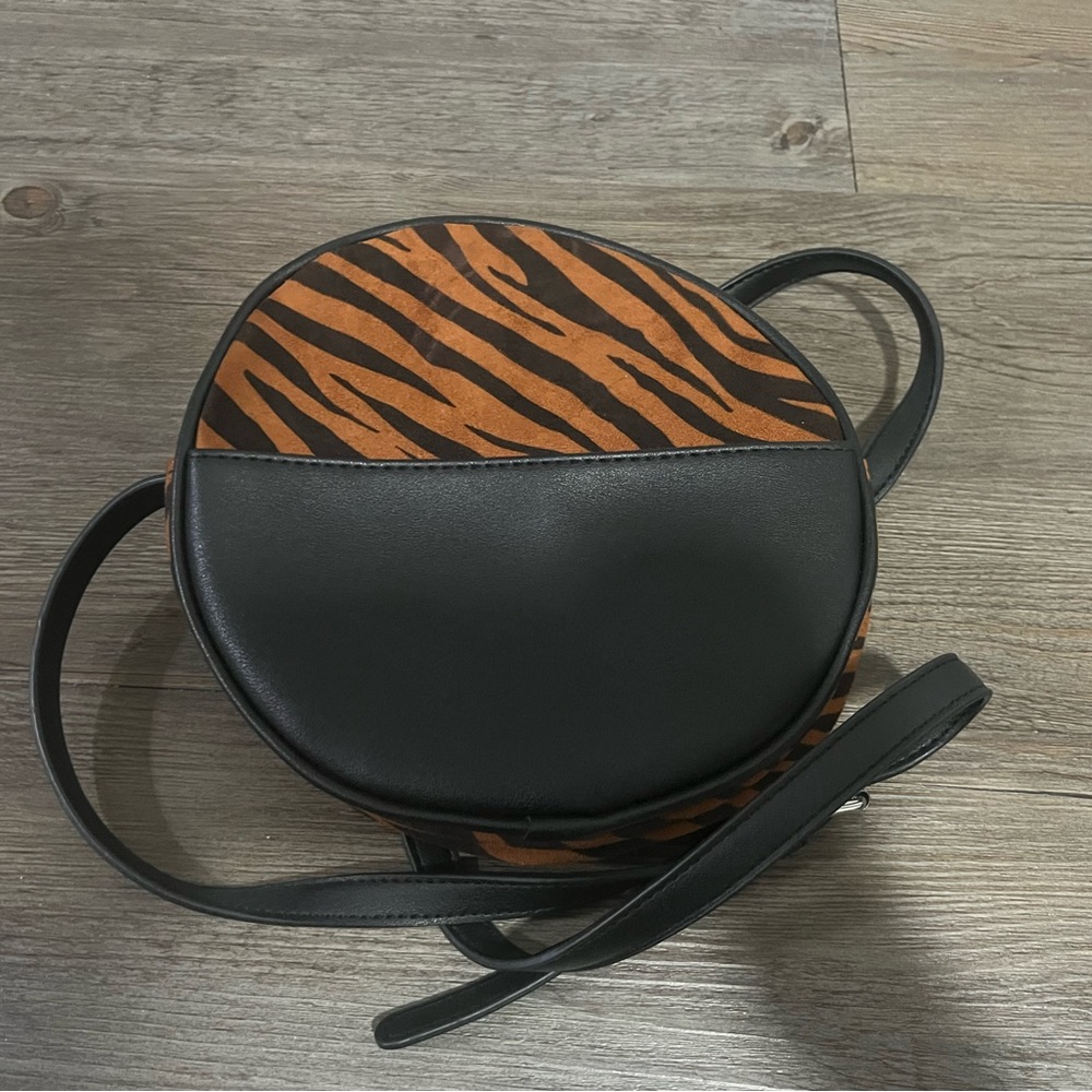 Leopard cross body purse